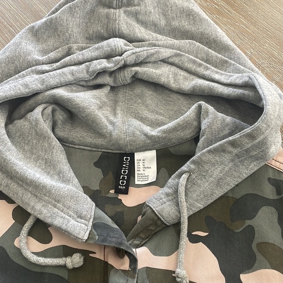 H&M Camo Hoodie Jacket - Picture 3 of 5